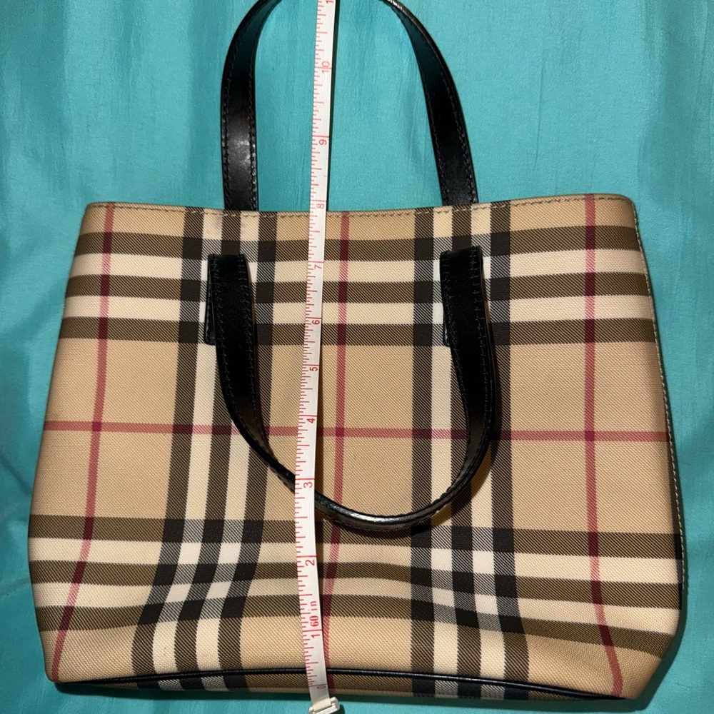Small Burberry hand bag